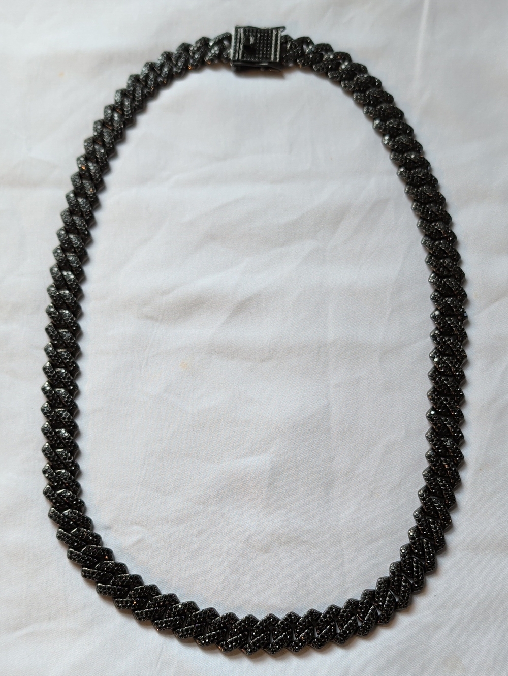 NWOT (#344) Men’s Black Iced Out Miami Cuban Link Chain 24” Long - 1/2” Wide